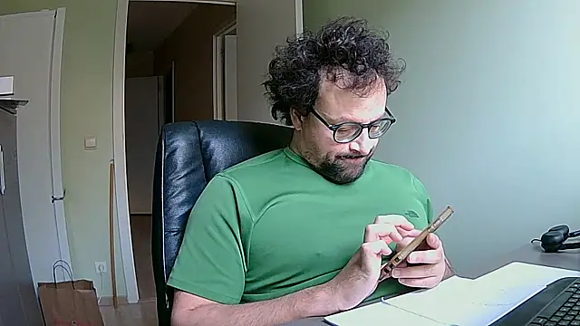 littlehairyman online show from November 2025 08:04:01 AM