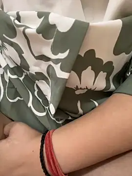 Snapshot of Red-Magic-25 chatting on October 2025 07:05:02 AM Red-Magic-25 online show from October 2025 07:05:02 AM