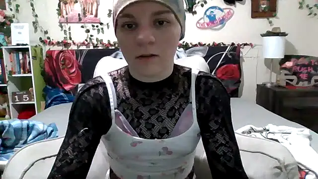 AverageRose online show from March 2025 06:01:02 PM