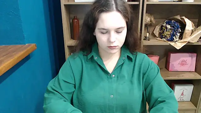 mini girly online show from October 2025 01:01:01 PM