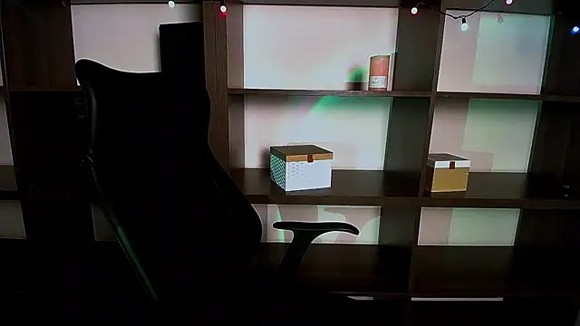 Lexi Jous online show from February 2025 04:41:02 PM