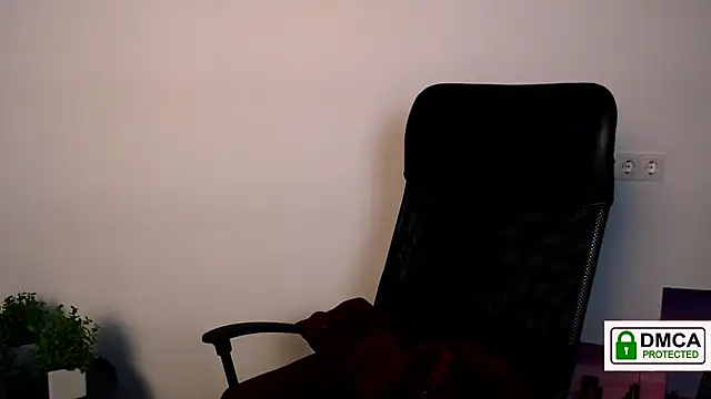 Lexi Jous online show from October 2025 01:20:01 PM