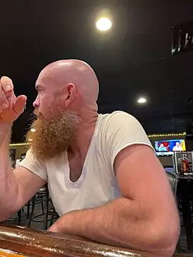 Snapshot of 32XRedBeard chatting on January 2025 05:26:02 PM 32XRedBeard online show from January 2025 05:26:02 PM