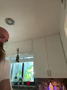 Snapshot of 32XRedBeard chatting on February 2025 04:47:02 PM 32XRedBeard online show from February 2025 04:47:02 PM