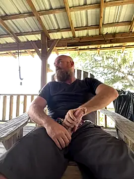 Snapshot of 32XRedBeard chatting on November 2025 06:24:02 PM 32XRedBeard online show from November 2025 06:24:02 PM