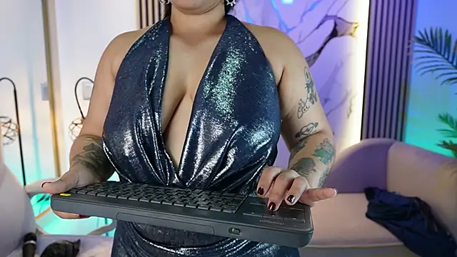 Snapshot of Emma_Walkerr_ chatting on February 2026 07:06:02 PM Emma Walkerr online show from February 2026 07:06:02 PM