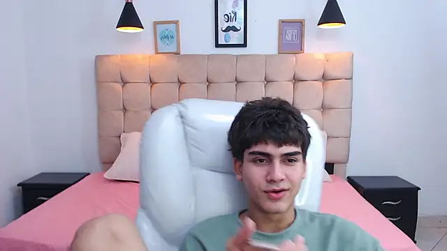 Tommy18   online show from January 2025 09:29:01 AM