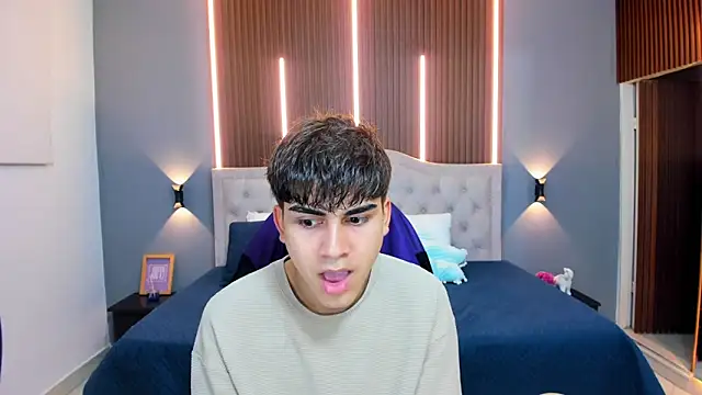 Tommy18   online show from October 2025 03:31:02 AM