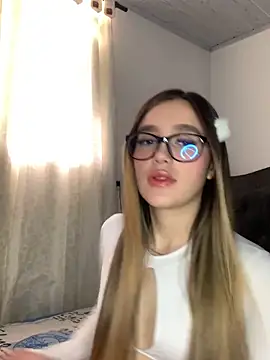 LunaShine  online show from January 2025 09:40:02 PM