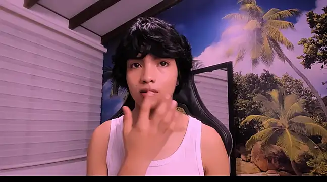 AllanYong18 online show from January 2025 01:20:01 AM