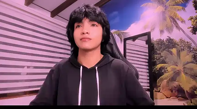 AllanYong18 online show from January 2025 12:29:01 AM