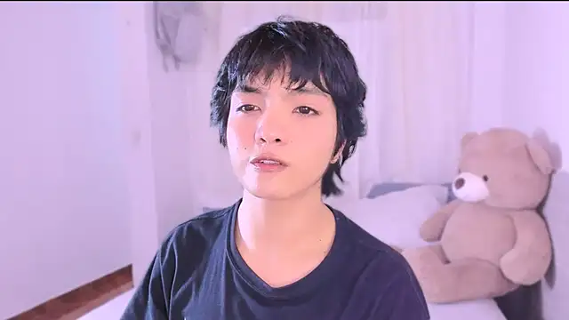 AllanYong18 online show from September 2025 08:03:02 AM