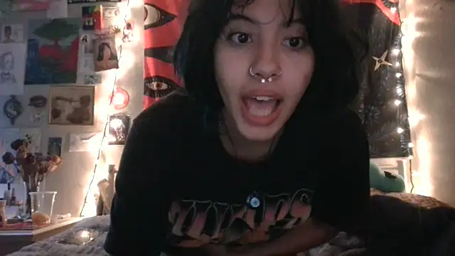 Rubyred2369 online show from January 2025 08:39:02 PM