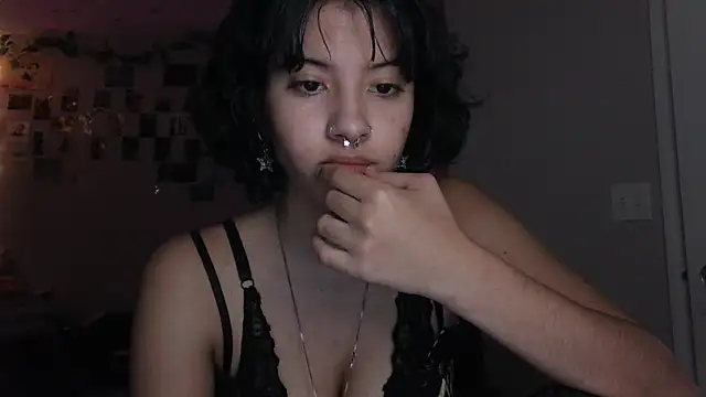 Rubyred2369 online show from January 2025 08:09:01 PM