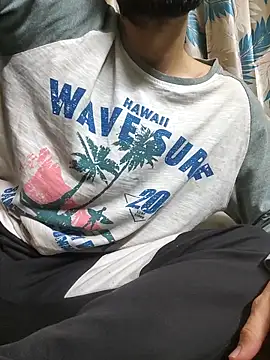 Snapshot of TOPMOON001 chatting on February 2026 06:59:02 PM TOPMOON001 online show from February 2026 06:59:02 PM