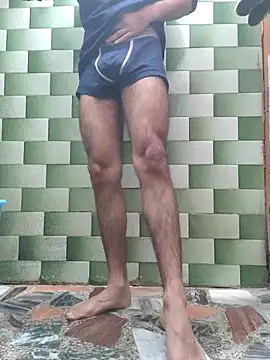 Snapshot of TOPMOON001 chatting on February 2026 09:39:01 AM TOPMOON001 online show from February 2026 09:39:01 AM