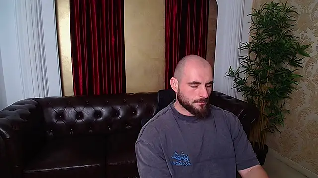 AdamJamesonn online show from December 2025 07:24:01 AM