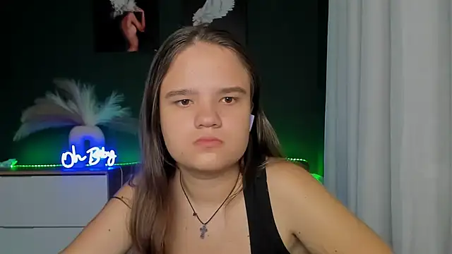 AdeleCruz online show from June 2026 11:36:01 AM