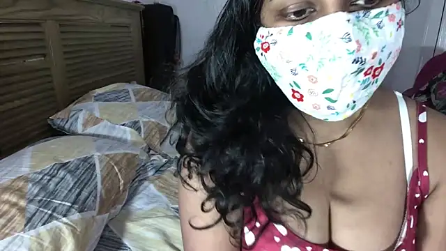 Snapshot of ArathyNambyarMallu chatting on February 2026 01:48:02 PM ArathyNambyarMallu online show from February 2026 01:48:02 PM