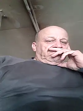 Schwach041967 online show from April 2026 03:25:02 PM