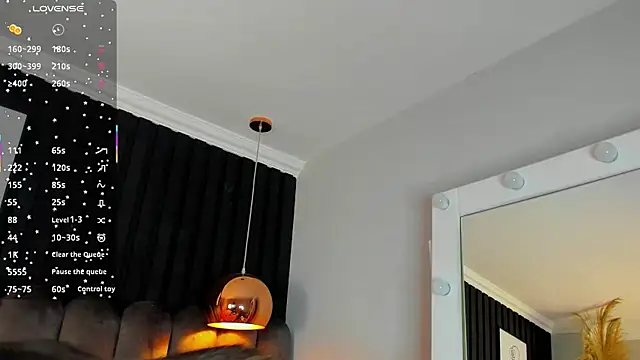 chelsea bolton  online show from November 2025 12:22:01 PM