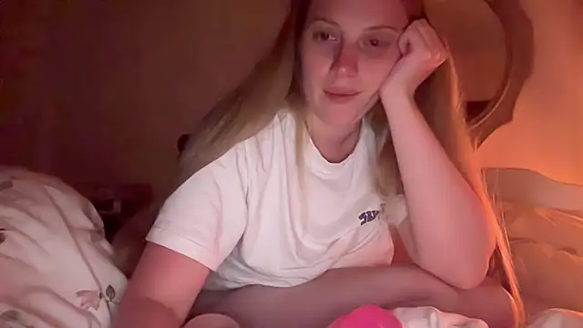 Snapshot of Ella-82 chatting on July 2026 07:29:02 PM Ella-82 online show from July 2026 07:29:02 PM