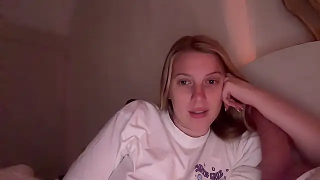 Snapshot of Ella-82 chatting on July 2026 07:49:01 PM Ella-82 online show from July 2026 07:49:01 PM