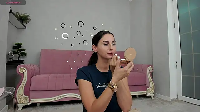 BelovedKhloee online show from September 2025 07:58:01 PM