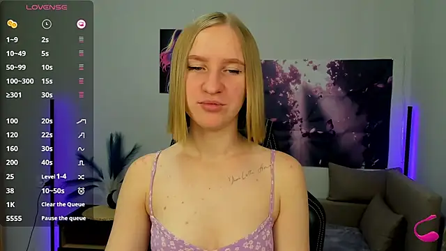 BeautyBlondy online show from October 2025 12:27:02 PM