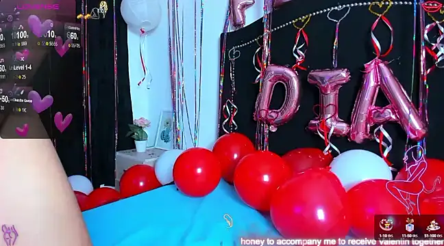 Snapshot of Cleo_Hott chatting on February 2025 08:49:01 AM Cleo Hott online show from February 2025 08:49:01 AM