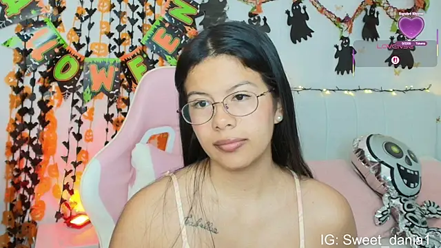 sweet dania  online show from October 2025 09:35:02 AM