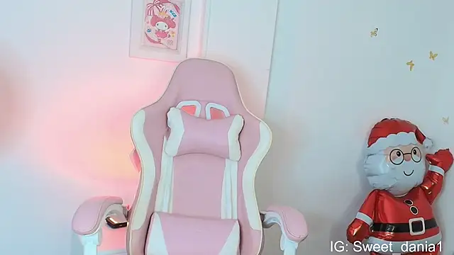 sweet dania  online show from February 2026 05:02:01 AM