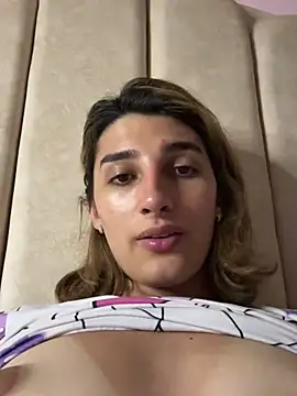 Snapshot of Queensara_ chatting on March 2025 01:20:01 PM Queensara online show from March 2025 01:20:01 PM