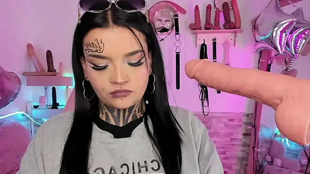 amyswallow7 online show from November 2025 01:33:02 AM