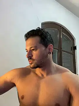 Lucasfit24 online show from March 2025 03:04:02 PM