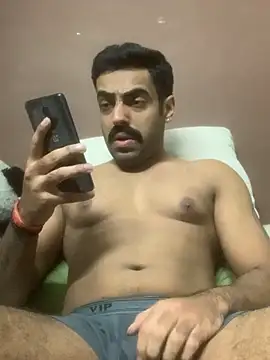 vaibhavchugh38 online show from January 2025 03:15:02 PM