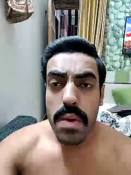 vaibhavchugh38 online show from February 2025 10:48:02 AM