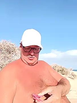 Snapshot of MountJohnXL chatting on February 2025 04:44:01 PM MountJohnXL online show from February 2025 04:44:01 PM