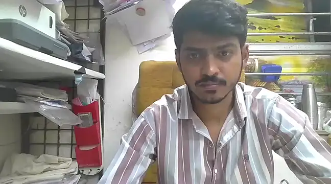 Snapshot of cute_modell chatting on January 2025 12:29:01 PM cute modell online show from January 2025 12:29:01 PM