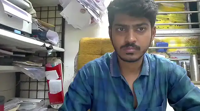 Snapshot of cute_modell chatting on March 2025 12:17:01 PM cute modell online show from March 2025 12:17:01 PM