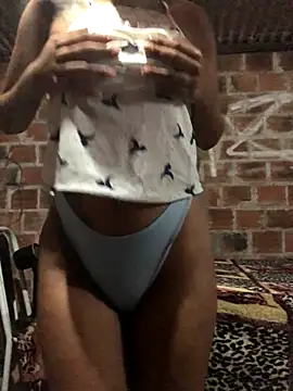 PretinhaOfc online show from September 2025 12:44:02 AM