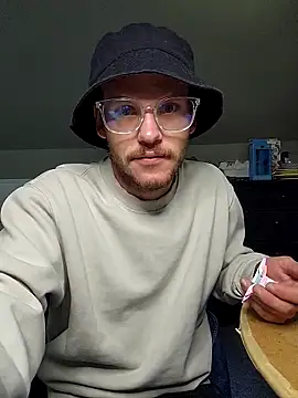 SoxxyNsh online show from September 2025 07:15:02 PM