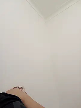 Snapshot of hmtrechaudd chatting on April 2026 12:12:01 AM hmtrechaudd online show from April 2026 12:12:01 AM