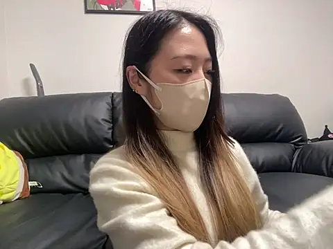 Snapshot of yazawa_oO chatting on March 2025 01:49:01 PM yazawa oO online show from March 2025 01:49:01 PM