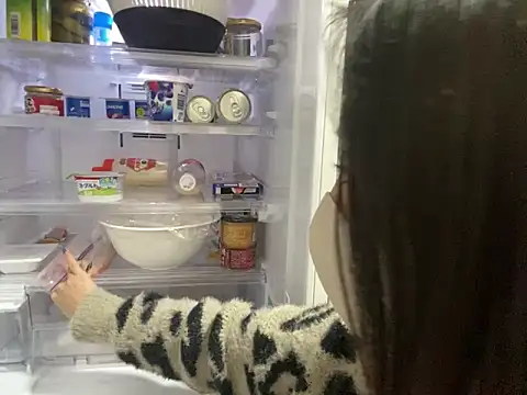 Snapshot of yazawa_oO chatting on March 2025 03:07:01 PM yazawa oO online show from March 2025 03:07:01 PM