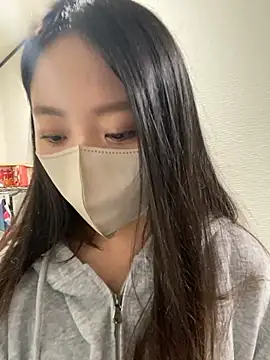 Snapshot of yazawa_oO chatting on October 2025 08:06:02 PM yazawa oO online show from October 2025 08:06:02 PM