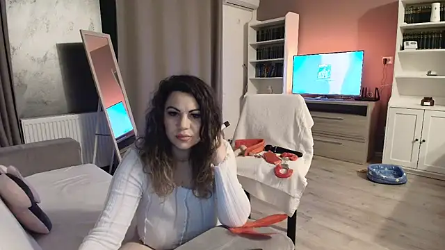 Snapshot of VixenVibesX chatting on March 2025 06:44:02 PM VixenVibesX online show from March 2025 06:44:02 PM
