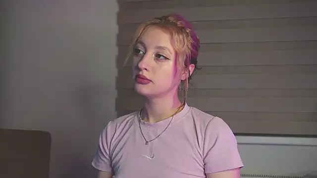 Snapshot of milasmiu chatting on January 2025 03:04:02 PM milasmiu online show from January 2025 03:04:02 PM