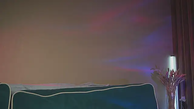 Snapshot of milasmiu chatting on February 2025 06:11:02 PM milasmiu online show from February 2025 06:11:02 PM