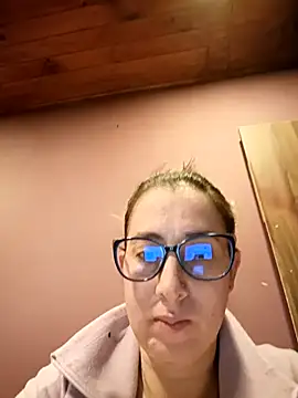 Snapshot of CHARLOTTE_1711 chatting on May 2026 11:11:01 PM CHARLOTTE 1711 online show from May 2026 11:11:01 PM